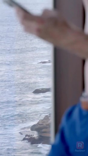 I Leashed A CEO! #ILeashedACEO Movie:https://reelslink.com/cps/C49BCc | DaramazLand