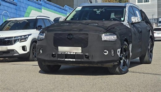 Genesis GV80 Hybrid Spied with New Grille Design - Korean Car Blog