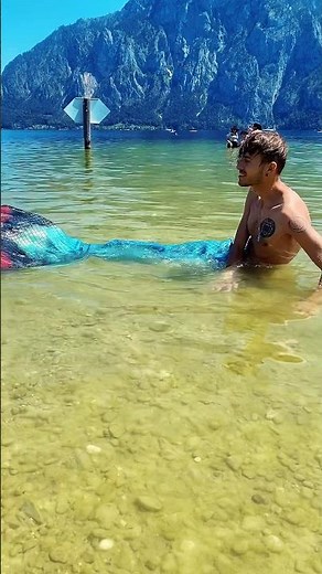 REAL MERMAN found on Austrian Beach! 🏝️🧜🏼‍♂️🌊 #aquamarin #merman #mermaid #cosplay #mermaidtail