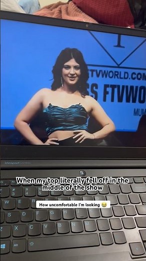 My top fell off in the middle of the fashion show😭