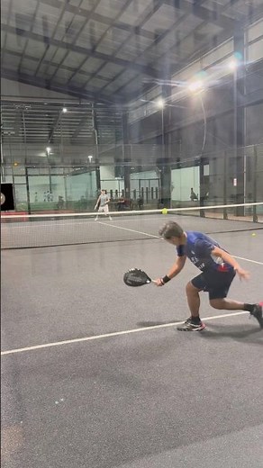 1 vs 1 cross court practice game. #padel #padelhighlights