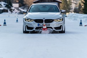 Nick Murray shows us how to drive a BMW M4 in the snow