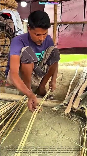 Shaping Bamboo: The Art of Crafting with a Machete