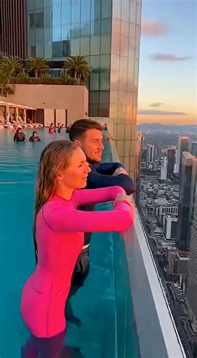 Infinity Pool Falls Apart!#viraltiktok #fypシ゚viral🖤tiktok #skyfall #parachutefail #ghanatiktok🇬🇭 #trendingreels #insta #viral #reelsinstagram #foryou #fyp #explore #explorepage #PhoneCaseRecommendation #CapCut #fypage #capcut #amazing #future #kenyantiktok🇰🇪 #fun #funny #reelsfacebook