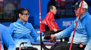 Sweden dashes U.S. medal hopes with wheelchair curling win
