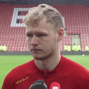 “It means everything to me to be honest, I would have preferred to stay up and not win two awards but that’s football.” Aaron Ramsdale on being named Player & Young Player of the Year. | Sheffield United