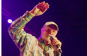 Mike Love pays tribute to Beach Boys bandmate and cousin Brian Wilson