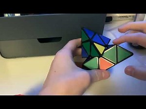 HOW TO SOLVE THE PYRAMINX (beginners tutorial)