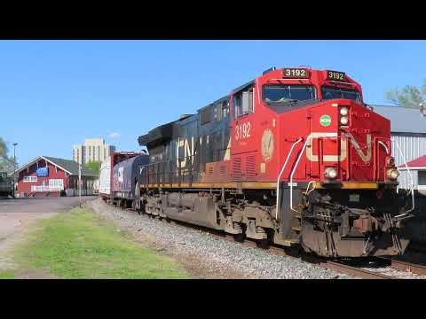 Canadian National L557 at Pekin, IL - Apr. 16, 2026
