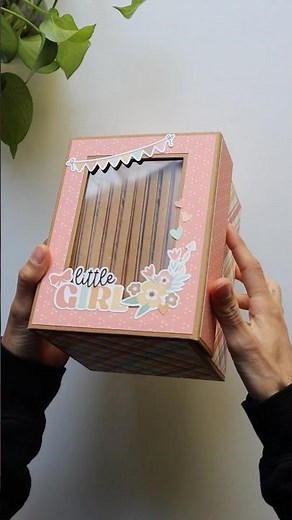 🎀 Baby girl memory box with 12 flipbooks for each month
