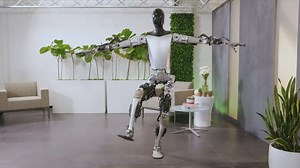 Robot humanoide ataca a ingeniero y le provoca heridas