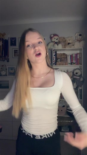 Filmy użytkownika nitek_nitka (@nitek_nitka) z muzyką Belly Dance - Malik Montana