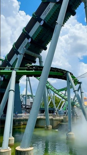 The Incredible Hulk Rollercoaster 🎢 Universal Studios Islands of Adventure #themepark #hulk