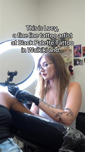 @Lucykellytattoos is a fine line flower tattoo artist at Black Palette Tattoo in Hawaii. TEXT 8086492627 to book! #fyp #aloha #tattoo #waikiki #hawaii