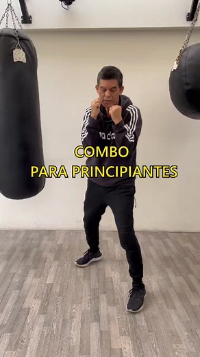 Combo de boxeo para principiantes 🥊🗣️ #box #boxeo #boxeomexicano #boxeomundial #boxtipa #boxtutorial #consejos #boxcombo #sparring #principiante