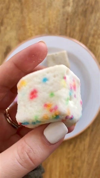 36K views · 207 reactions | All mallows must pass the squish test #xomarshmallow #oddlysatisfying #smallbiz #squish #marshmallows #squishy | XO Marshmallow | Facebook