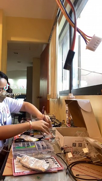 make 7 sumobots with me. #computerengineeringstudent #computerengineer #robotics #sumobot #maker #fyp #engineer