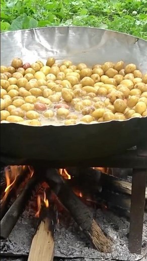 Grandma’s Secret Way of Frying Whole Potatoes 🍽️🔥 | No Oil, No Oven!