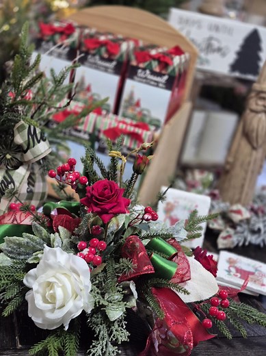 Collier Row Florist & Flower Farm on Reels