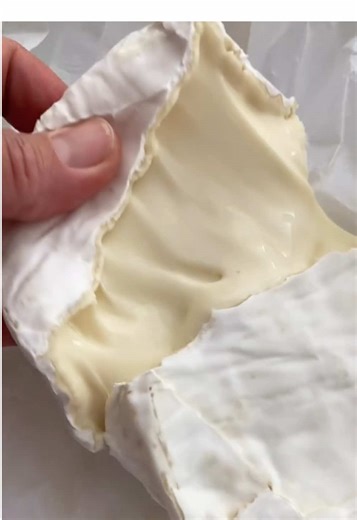 Prerecorded courses in different languages 🌎 📹 Video text photos technical sheets 📑 💶 €50 (30 days access) 💶 €100 (unlimited access) 💬 1 month Q&A support 📚Traditional technology adapted for : - artisanal cheesemakers working with 100–600 L of milk - home cheesemakers 5–50 L 🔗 Link to my Website with courses is in my Bio #cheese #cheesemaking #homemadefood #recipes #handmade