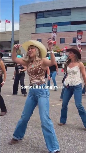 Country line dancing in 2026 toElla Langley’s “Choosin’ Texas”