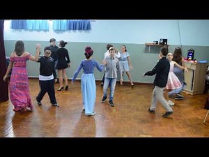 5º Ano - Teatro: A Cinderela