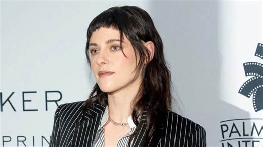 Kristen Stewart Ready to Sink Her Teeth Into a ‘Twilight’ Remake as the Director: ‘I’m Committed’ | Video