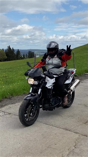 Motorrad Navigation Community und GPS Tracker - Zu Weihnachten jetzt sparen