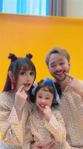 Ayda Jebat on Instagram: "Ayda Jebat, Mini Ayda Jebat & Nabil Mahir. Awal raya 🤣"