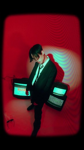 Vintage TV Photo Editing Tutorial: Create Retro TV Screens with Epic App