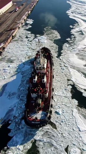 This tugboat's first entry is always powerful… #Tugboat