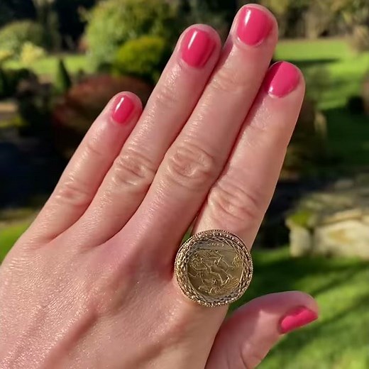 Antique 1908 22ct Half Sovereign Coin Ring