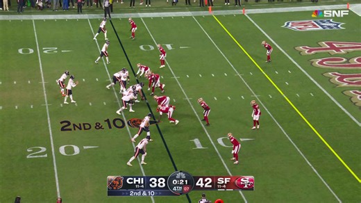 Can't-miss play: Hook-and-ladder in crunch time! Loveland and Swift combine to get Bears inside the 5-yard line