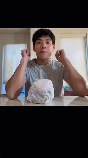 Eating katsu burger while talking at you | Alexkhosieyo