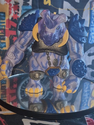 Small Soldiers big action. love having these in so much its sad to see them go! untill next time gorgonite bro! ##smallsoldiers #90s #actionfigures #toys #actionfigures