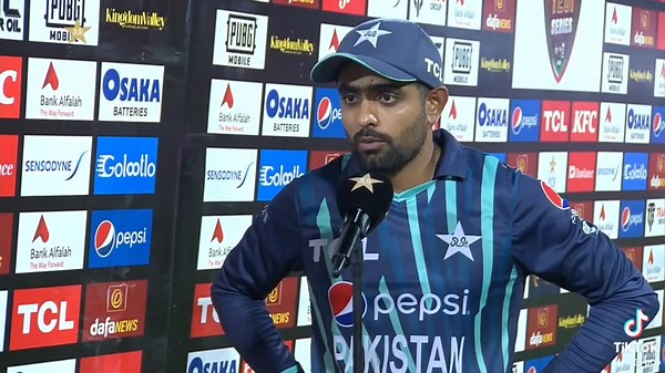 Dailog bol 😂🤣...#rizbar #BabarAzam56 #MohammadRizwan16 #16 #Rizwan #foryou #trending #viral