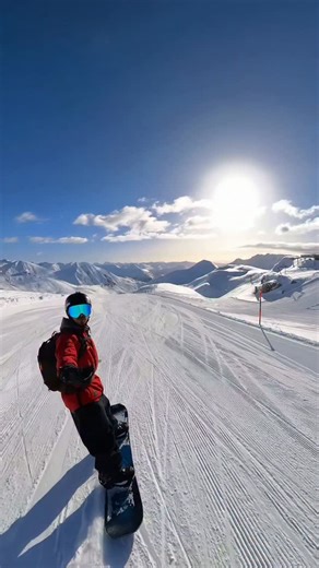 32K views · 832 reactions | Starting the day right 朗朗朗 #snowboarding #snowboard #wintersports #skiing #ski | Snowboardingjohn | Facebook