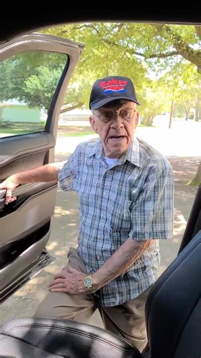 "you cleaned your truck??? Well you must have thrown everything from outside to the inside!" JASON: "we gotta go to Big Sandy, Tx!" POP: "Big Sandy.....there aint sh*t to do in Big Sandy!" | JASON ROY