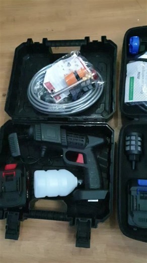 High pressure washing gun. Manual and digital. This electric car and bike washing machine is a portable self service washing. This product adopts integrated design, large pressure, small volume, flexible use, lithium battery, foam pot, not limited by concept of power supply, and improves the self service car and bike washing experience. #limitededition #pressurewasher #washer #pressurewashing #washinggun #HighPressureCleaning #litiumbattery #sp__traders