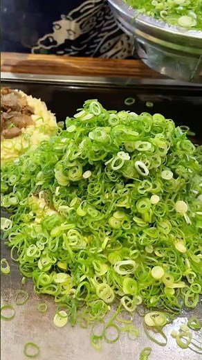 ネギの山に埋もれる至福のすじねぎ焼き #japanesefood