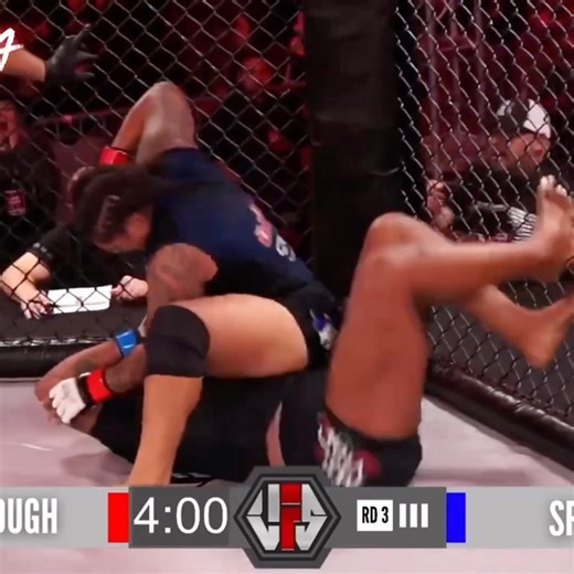 Ahead of Saturday’s rare WMMA heavyweight clash at #XFC70, featuring Aussie Samoan phenom 🇼🇸🇦🇺 Elizabeth Faumuina and Invicta FC vet 🇳🇿 Faith McMah, SWIPE to revisit the last bout in this division. Last month at #VFS13, “D-Train” 🇺🇸 Destanie Yarbrough and “The Black Irish” 🇺🇸 Brittney Spinks engaged in an exciting war, concluding with Yarbrough securing a TKO victory. Notably, prior to this year, there had been an absence of pro WMMA heavyweight fights for several years. #WMMA #Heavywe