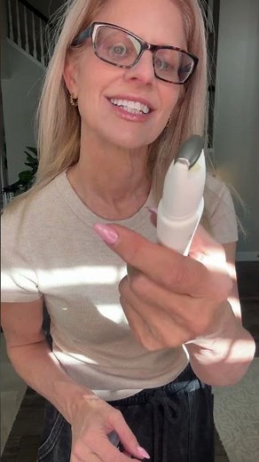 ✨ Firming Neck Cream with Retinol + Cooling Roller | Smooth, Lift & Hydrate Skin
