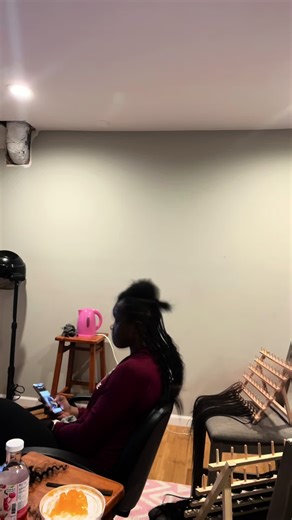 clips of braiding on a grown out pixie finishing touches on smedium boho knotless braids results 💕