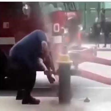 Fireman hydrant Fail || Viral World