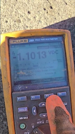 Instant off measurement for impressed current cathodic protection system with Fluke 289