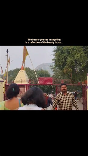 beauty is a reflection game : u see it coz u carry it..