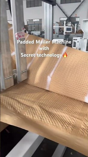 High-speed paper bubble mailer machine in action ⚡ #packagingmachinery