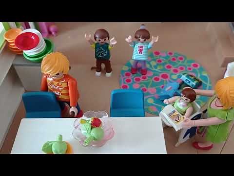Chloé en français présente une histoire Playmobil : notre première vidéo !!!😱🎥