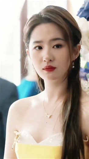 How to Tie Shoulder-Length Hair in a Stylish Updo