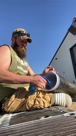 Running in stubbies!!!! FYI I fixed my foot before running! #bilateralamputee #badass #funny #stubby #short #shorty #running #outofshape #prosthetics